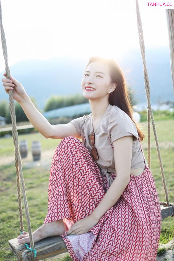 龚天艺 艺儿拿铁 [XIUREN]高清写真图 2019.09.02 艺儿拿铁第48张图片
